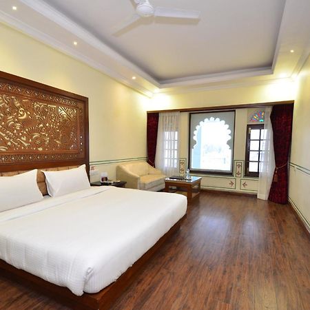 Aaram Mahal By Pachar Group Hotel อุเดเปอร์ ภายนอก รูปภาพ