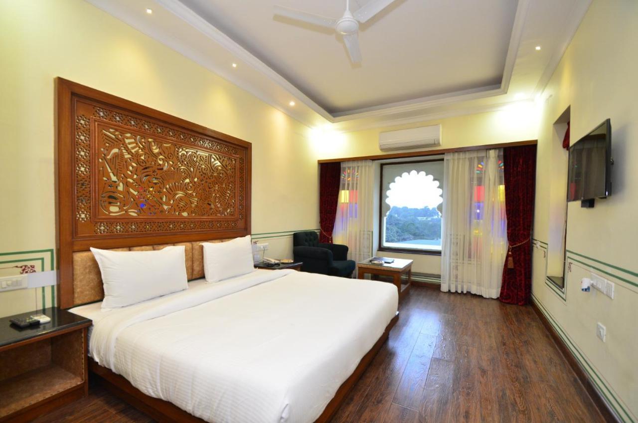 Aaram Mahal By Pachar Group Hotel อุเดเปอร์ ภายนอก รูปภาพ